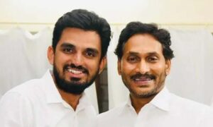 వైరల్ గా మారిన వైసీపీ నేత రాసలీలల వీడియో