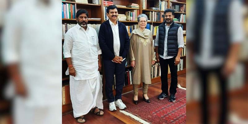 TELANGANA RISING GLOBAL SUMMIT 2025 : సీఎం రేవంత్ పై సోనియా ప్రశంసలు