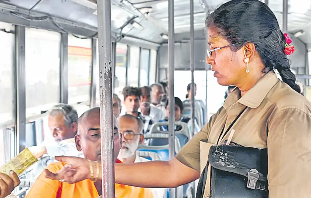 News Telugu: TG RTC: కండక్టర్ ఉద్యోగాలు.. ఆ జిల్లాల వారికీ మాత్రమే!