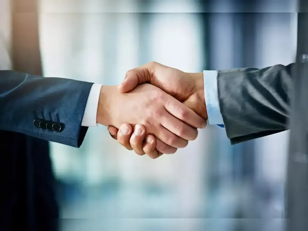 MUFG: భారత్‌లో ఇన్వెస్ట్ చేసేందుకు జపాన్ బ్యాంకులు ఆసక్తి