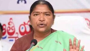 ‘మా ఇల్లు’ అనాథాశ్రమాన్ని సందర్శించిన మంత్రి సీతక్క