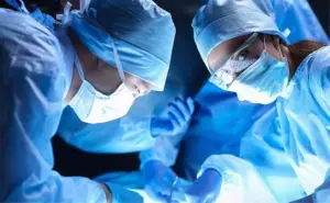 ప్రాణం తీసిన యూట్యూబ్ ఆపరేషన్..