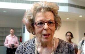 లాక్మే సృష్టికర్త సిమోన్ టాటా మృతి