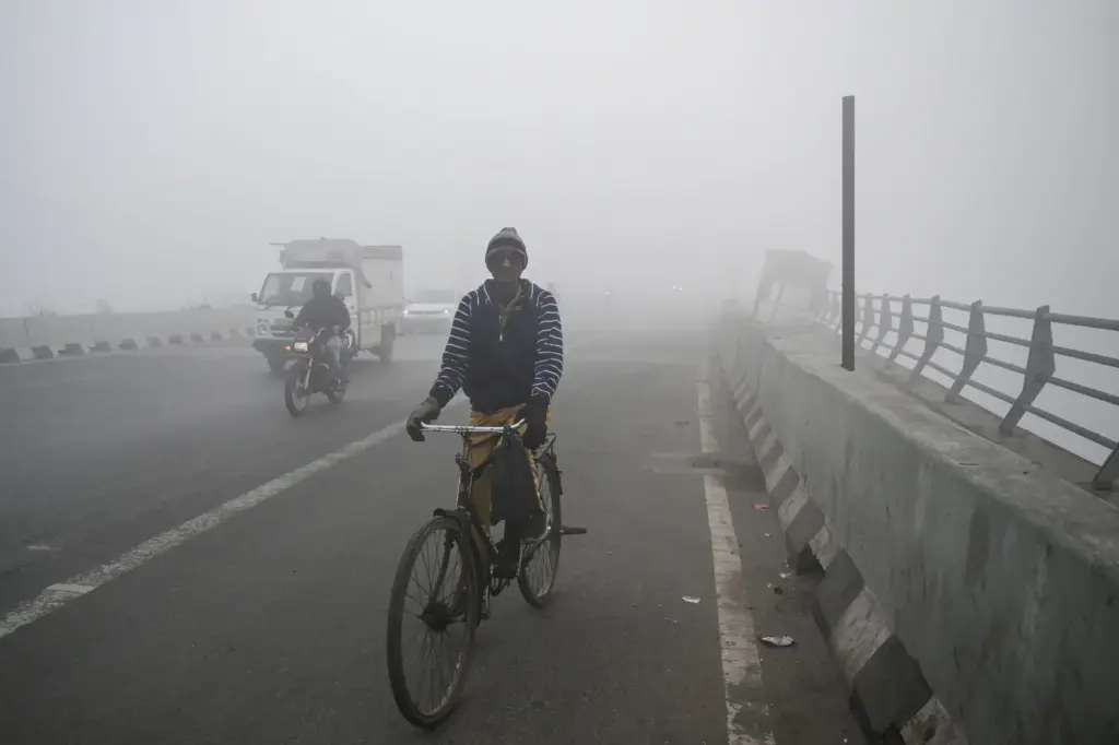 Delhi Pollution: వాయు కాలుష్యానికి చెక్: గణనీయంగా తగ్గిన కాలుష్యం