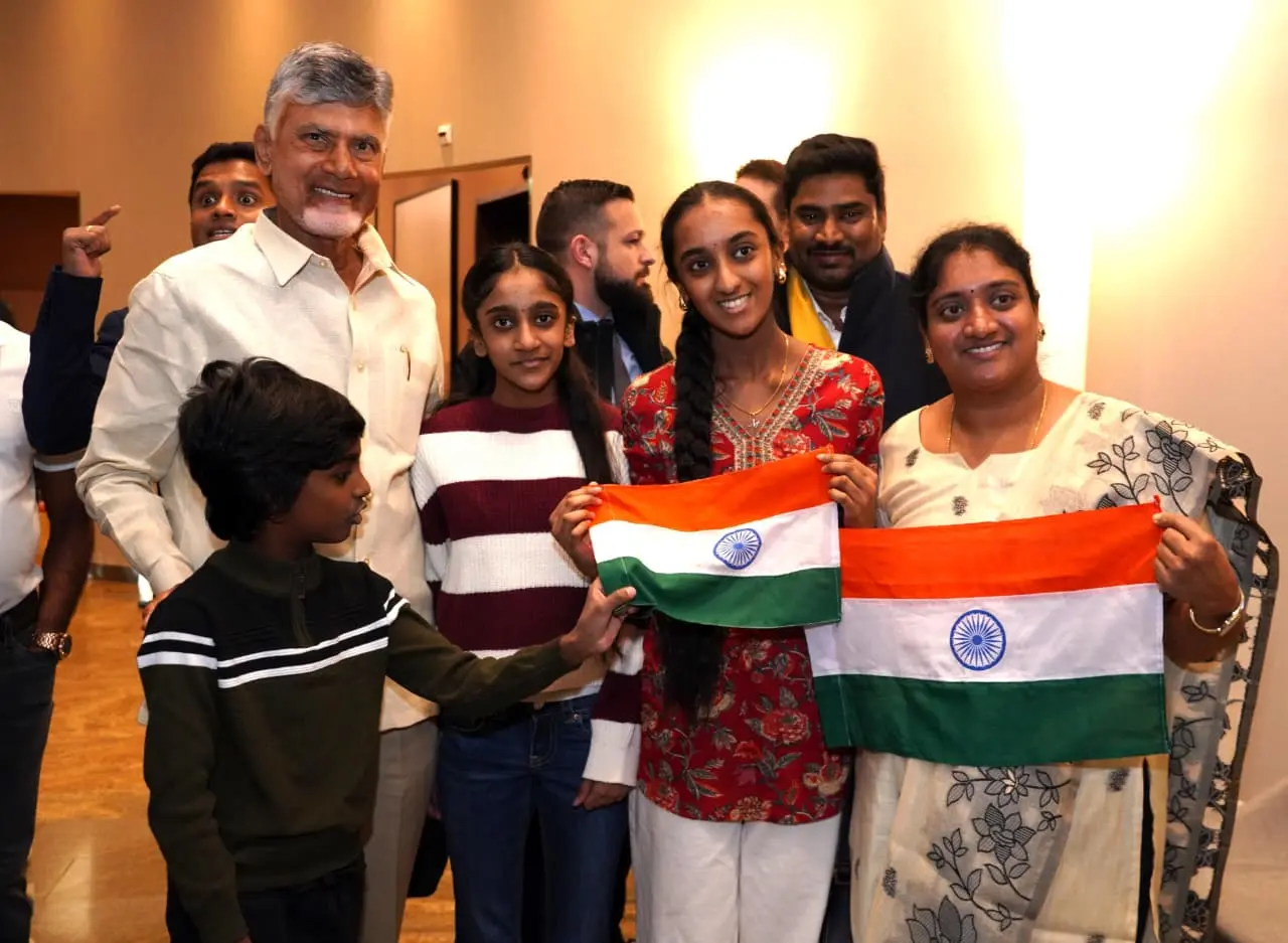 జ్యూరిచ్‌లో సీఎంకు  ఘన స్వాగతం పలికిన తెలుగువారు