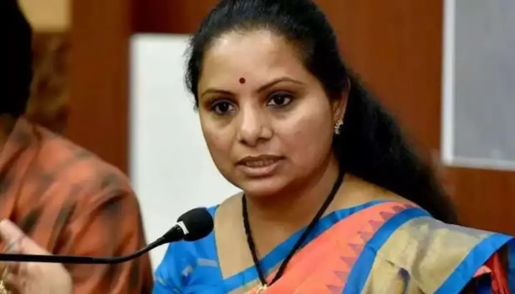 Kavitha: కవిత అడుగులు ఎటు.. కాంగ్రెస్ వైపా?