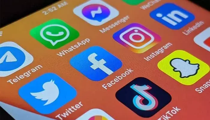 AP: Government's tough decision on children's social media use!