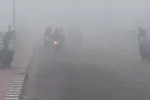 వాహనదారులకు హెచ్చరిక: ఏపీలో దట్టమైన పొగమంచు