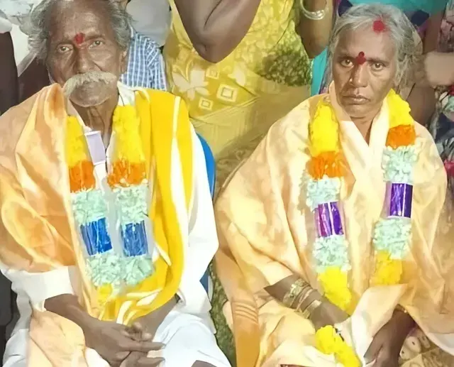 AP: రాములవారికి 2కోట్లు విరాళంగా ఇచ్చిన వృద్ధ దంపతులు