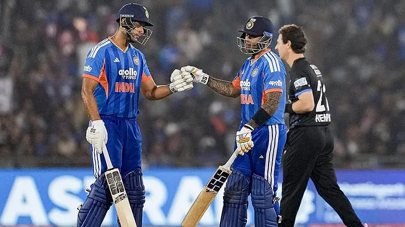  India breaks Pakistan's record