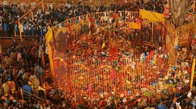 The Governor of Telangana visited the deities of Medaram.