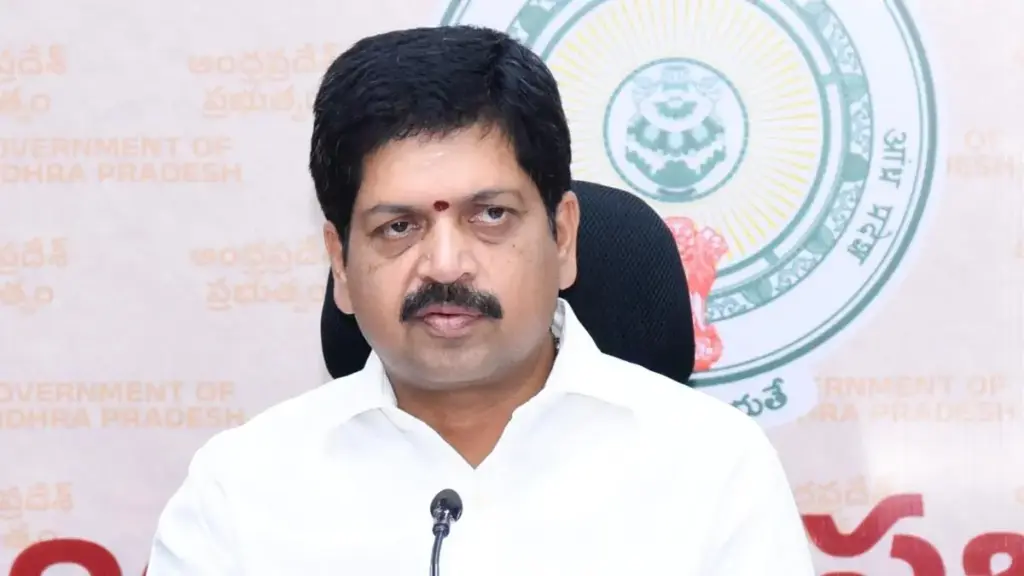 Minister Kollu Ravindra: గోదావరి జిల్లాల్లో కొత్తగా 43 ఇసుక రీచ్లు