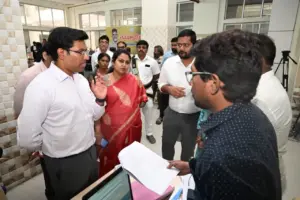 విన్నూతంగా భూ సమస్యల పరిష్కార దిశగా రెవెన్యూ క్లినిక్..