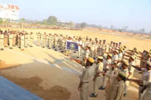 హెల్మెట్, సీట్‌బెల్ట్ తప్పనిసరి