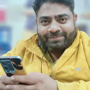 మహిళను జుట్టు పట్టి కొట్టిన బీజేపీ నేత