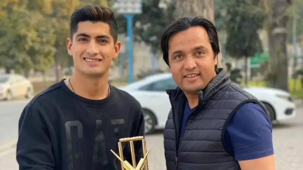 Pakistan: మాజీ స్టార్ క్రికెటర్ కుమారుడిపై రేప్ కేసు