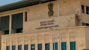 కోర్టు ఆదేశాలంటే నవ్వులాటలా?