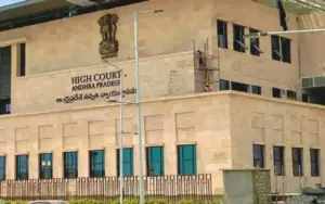 ప్రభుత్వ అధికారులపై హైకోర్టు ఆగ్రహం