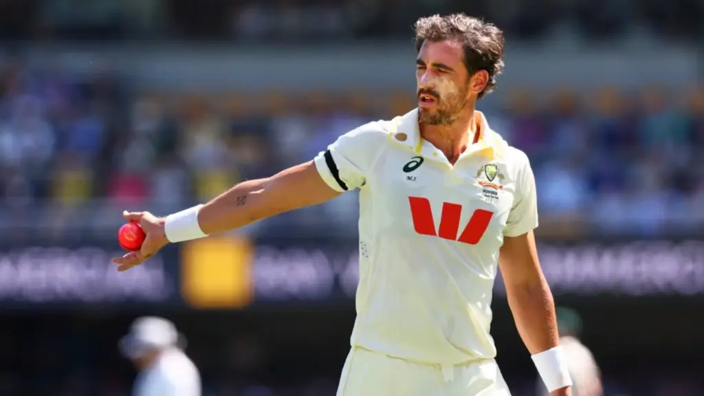 Starc is the left-arm bowler with the most wickets in Tests