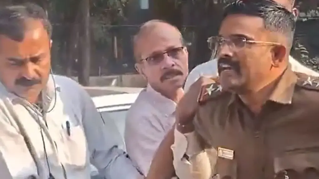 Bengaluru bribe case : రూ.4 లక్షల లంచం, ఇన్‌స్పెక్టర్ రెడ్ హ్యాండెడ్‌గా పట్టుబడ్డాడు!