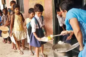 విషంతో పిల్లలను చంపేయండి..వార్డెన్ హుకుం