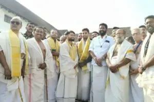 పద్మనాభస్వామి ఆలయాన్ని సందర్శించిన భారత క్రికెటర్లు