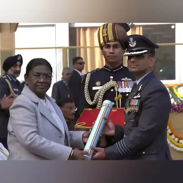 republic-day-2026-president-murmu-unfurls-the-national-flag