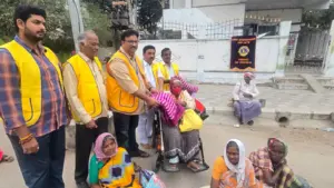 లయన్స్ క్లబ్ చే పేదలకు దుప్పట్ల పంపిణీ
