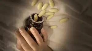 నిరంతర డ్యూటీల కారణంగా నర్సు ఆత్మహత్యాయత్నం