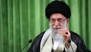 జాడలేని ఖమేనీ..పారిపోయార వార్త నిజమేనా?