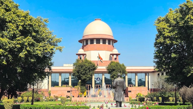 Supreme court :ప్రభుత్వ ఉద్యోగాల్లో రిజర్వేషన్లపై  కీలక తీర్పు