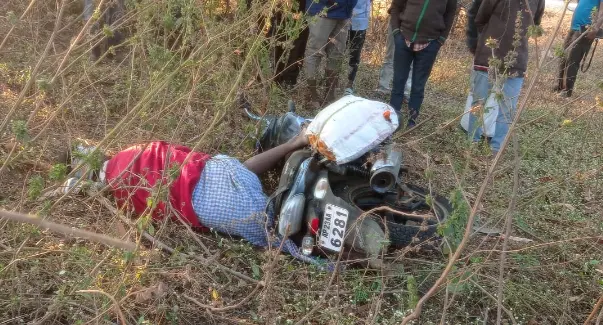 Sangareddy accident: రోడ్డు ప్రమాదంలో వ్యక్తి మృతి