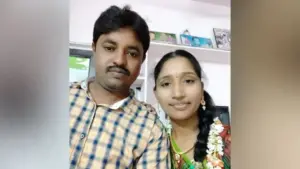 లారీ ఢీ కొట్టి దంపతులు దుర్మరణం