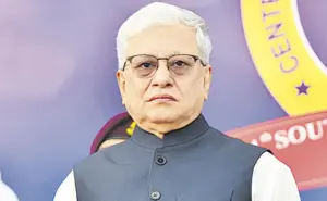 గవర్నర్ తో ఒయు విసి ఆచార్య కుమార్ మొలుగరం భేటీ