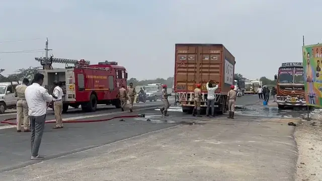 Rayachoti Road Accident: ఘోర ప్రమాదం.. లారీ ఢీకొని బైకర్ మృతి