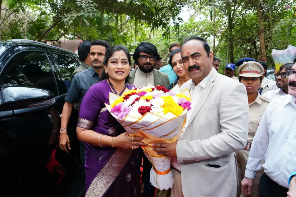 Home Minister Anita: యువత డ్రగ్స్‌కి దూరంగా ఉండాలి