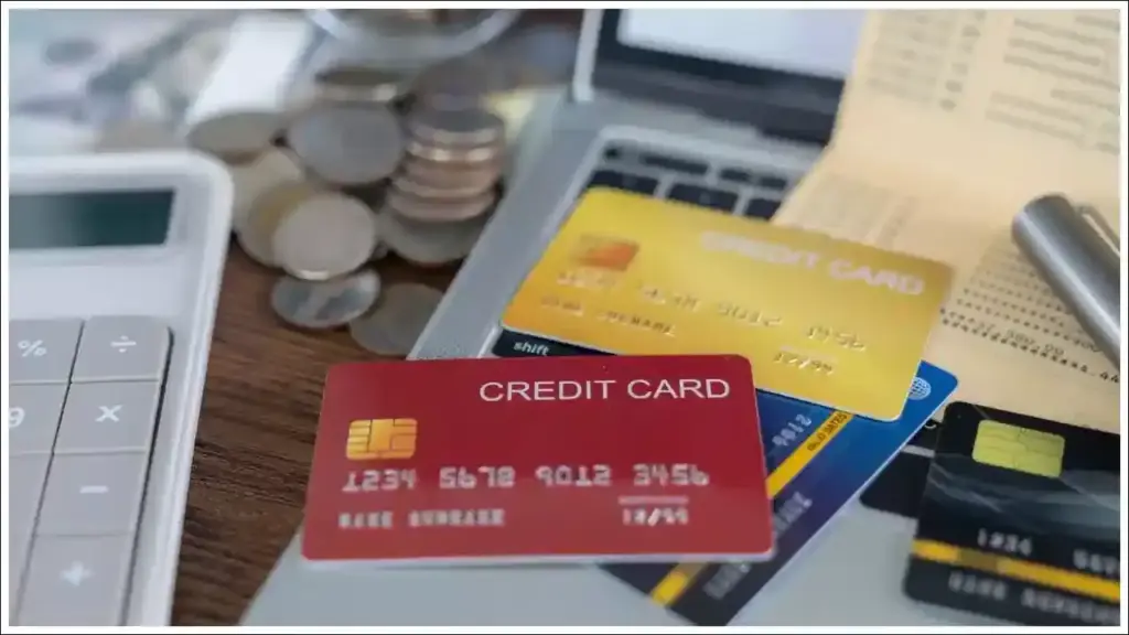 Credit cards: ఉపయోగించని క్రెడిట్ కార్డులు మూసేస్తే CIBIL స్కోర్ పడిపోతుందా?