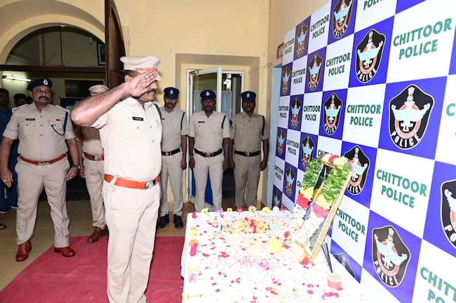 Chittoor: వడ్డే ఓబన్న జయంతి వేడుకలను ఘనంగా నిర్వహించిన  జిల్లా పోలీసులు.