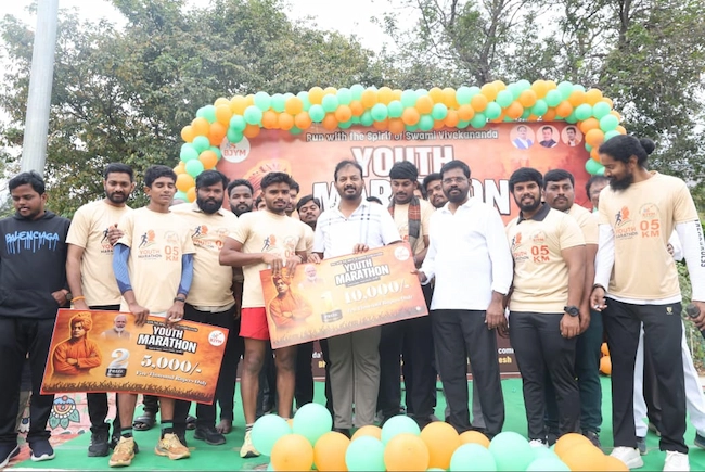 Dollars Divakar Reddy: వివేకానందుడి అడుగుజాడల్లో నడవడమే అసలైన నివాళి