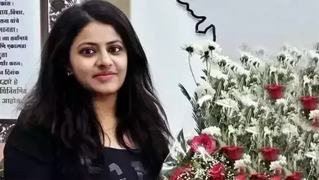 Pune: మాజీ ఐఏఎస్ పూజా ఖేద్కర్ ఇంట్లో దోపిడీ, పోలీసులు దర్యాప్తు