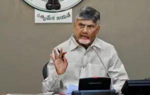 నిధుల కొరతను కారణంగా చూపి పనులు ఆపవద్దు