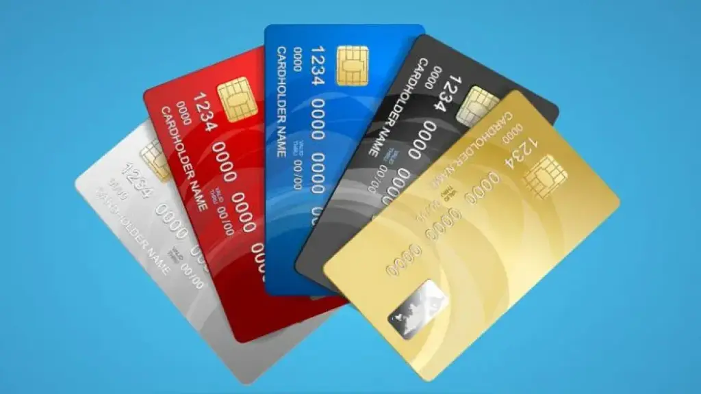 Credit Cards: Will you get IT notices if your credit exceeds Rs. 10 lakhs?
