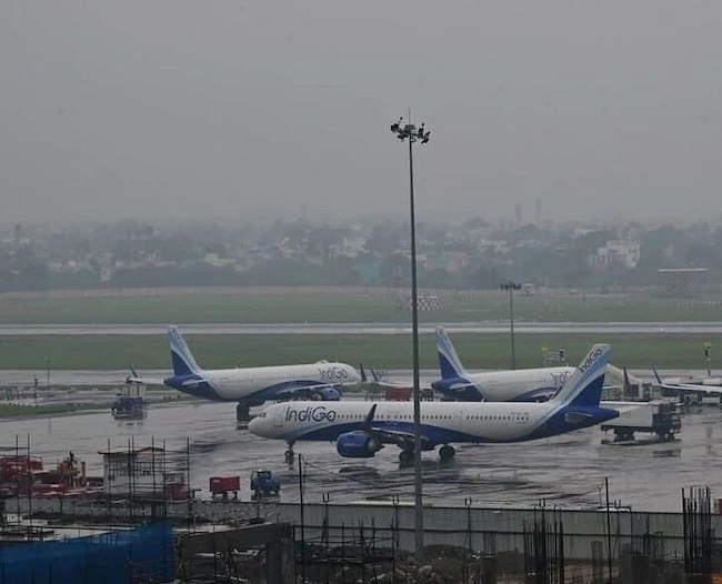 TNPCB: విమానాలకు ‘పొగ’బెట్టిన భోగి