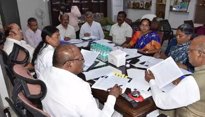 Telangana: BC Commission identifies 50 castes as nomadic tribes