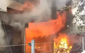 నాంపల్లిలో భారీ అగ్నిప్రమాదం.. చిక్కుకున్న ఆరుగురు