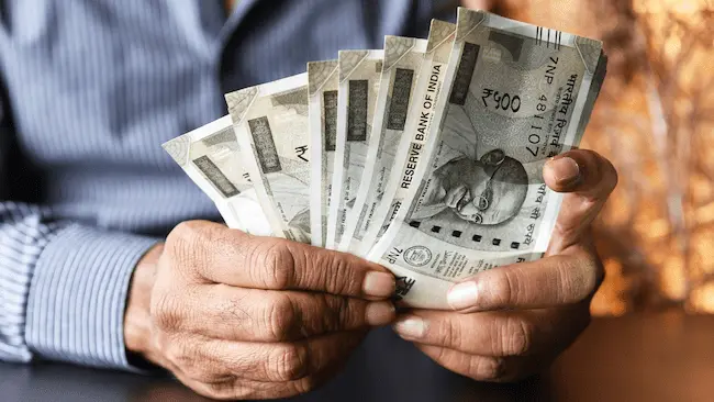 CentralGovt: బీమా, నాబార్డ్, ఆర్‌బీఐ ఉద్యోగులకు జీతాల పెంపు