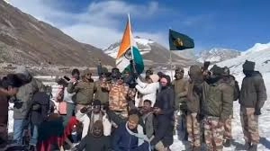 16,000 అడుగుల ఎత్తులో భారత సైనికుల గణతంత్ర వేడుకలు