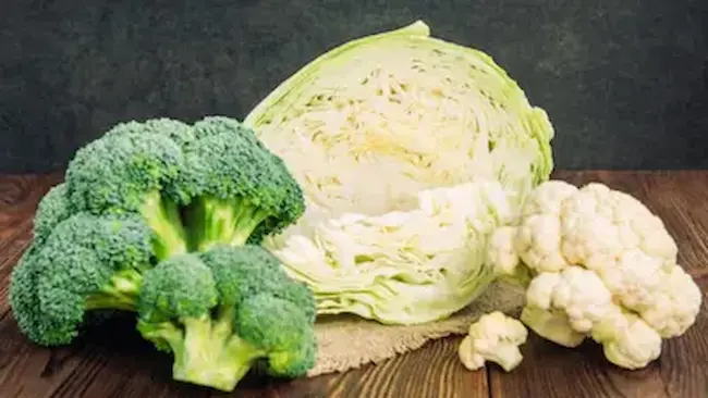 Broccoli vs cauliflower vs cabbage