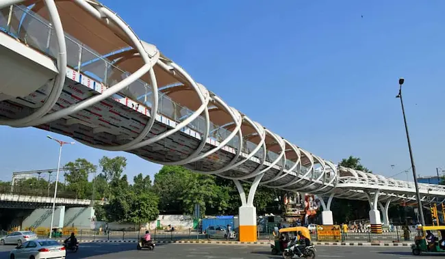 Skywalks: హైదరాబాద్ రవాణాకు కొత్త రూపం