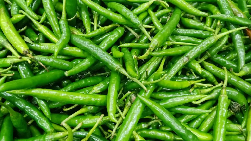 Green Chilli Benefits: కంటి చూపుకు మేలు చేసే పచ్చి మిరపకాయ